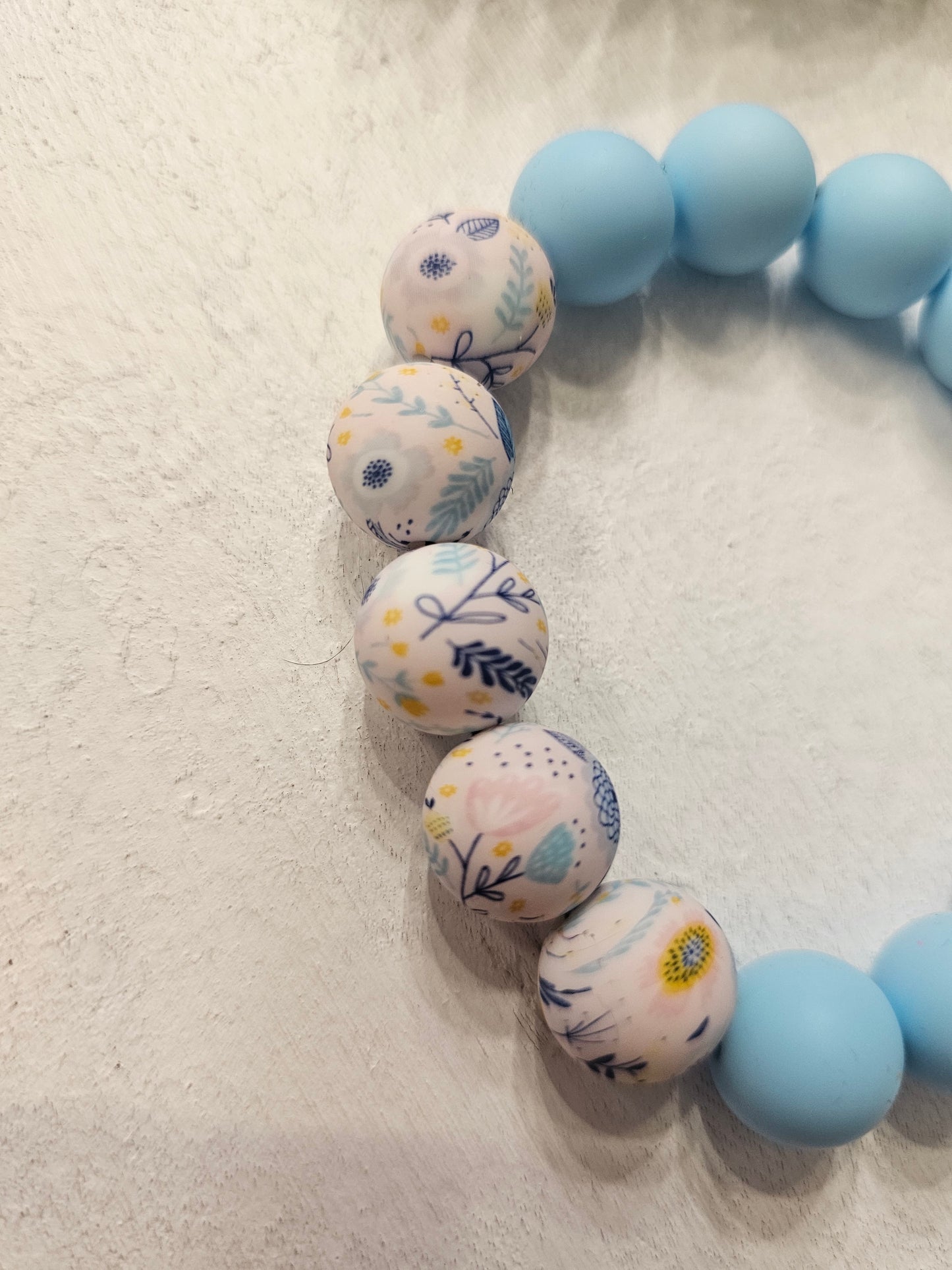 Blue Floral Beaded Bracelet Keychain