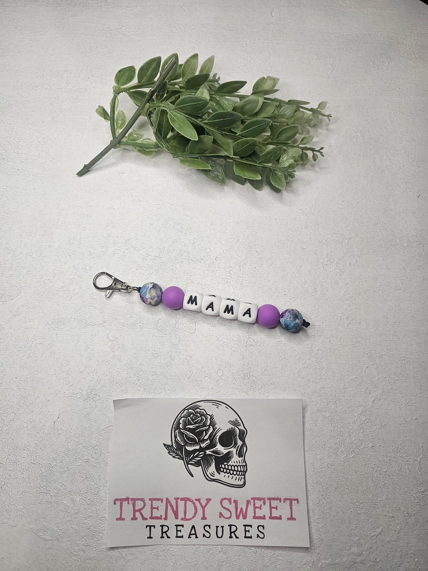 Mama Floral Dangle Bead Keychain