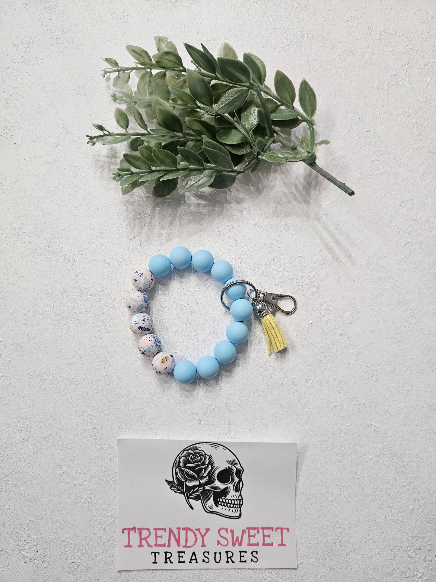 Blue Floral Beaded Bracelet Keychain