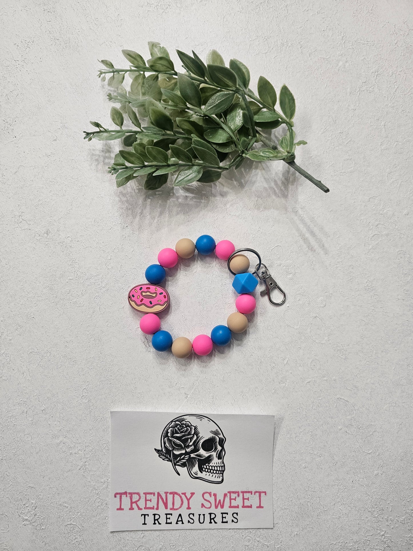 Pink Donut Beaded Bracelet Keychain
