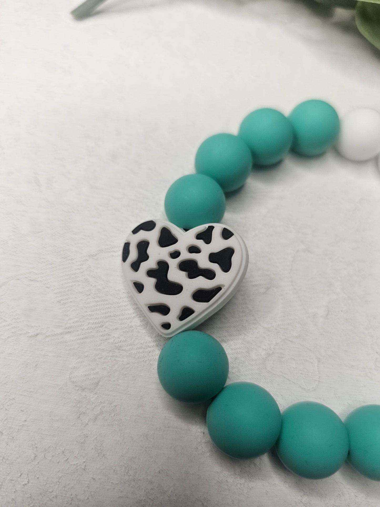 Cow Print Heart Beaded Bracelet Keychain