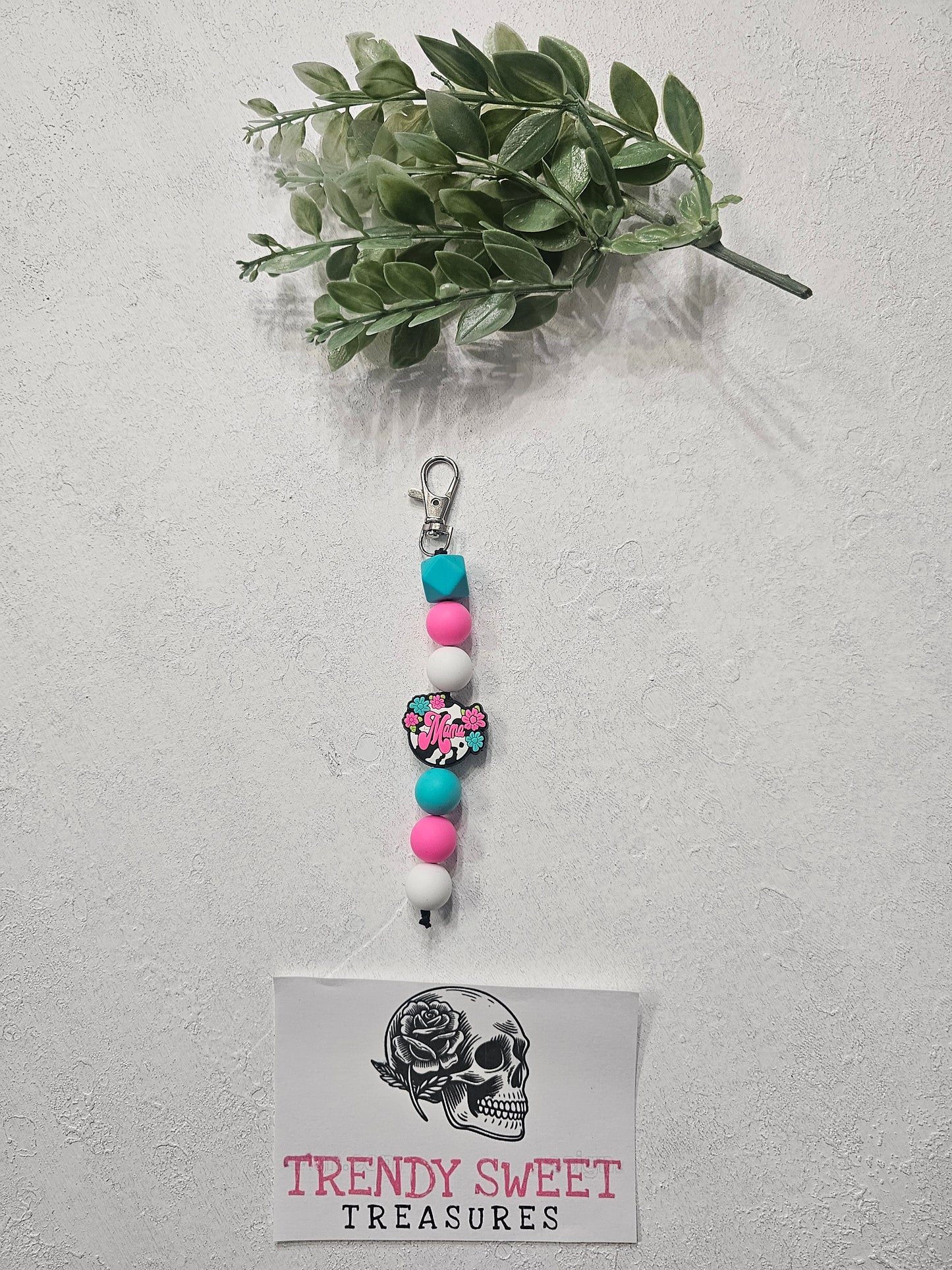 Leopard Mama Dangle Bead Keychain